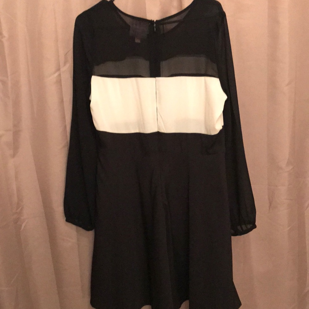Dress - Picture 4 of 4